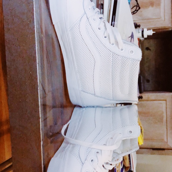 Vans (9) white - Picture 7 of 8